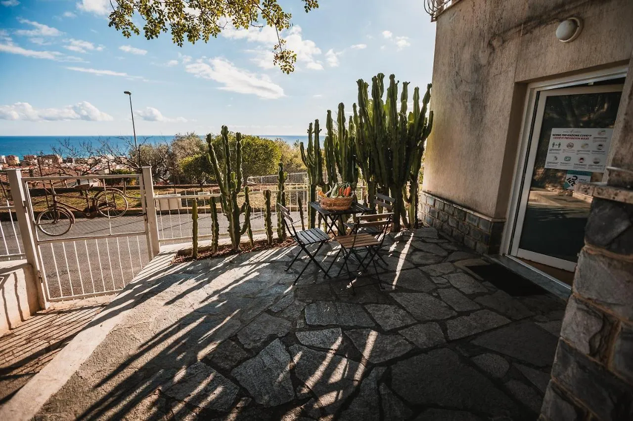 Agriturismo Rose Di Pietra Pietra Ligure Farm stay